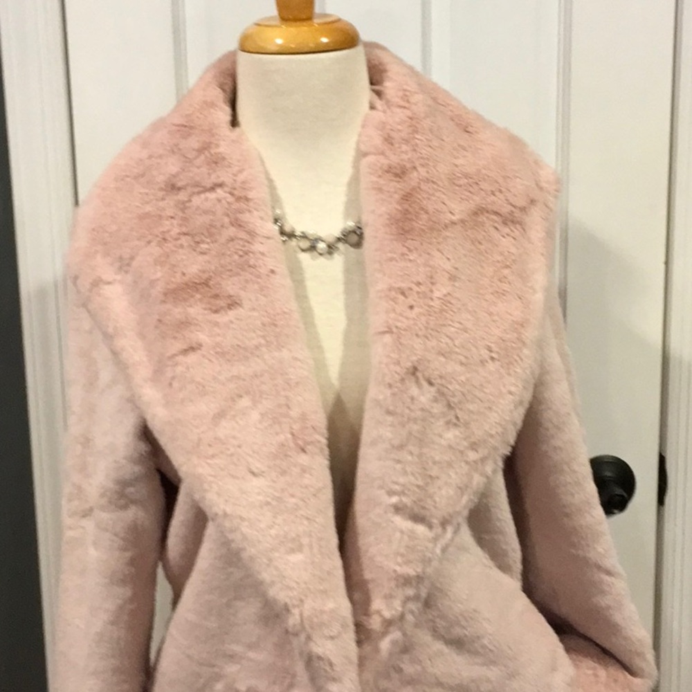 Blush Pink longline Faux Fur Coat. Only size 4!!! - Picture 2 of 8